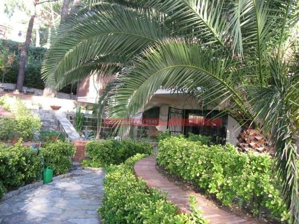 Jardin - Luxury Villa with Sea View in Leghorn