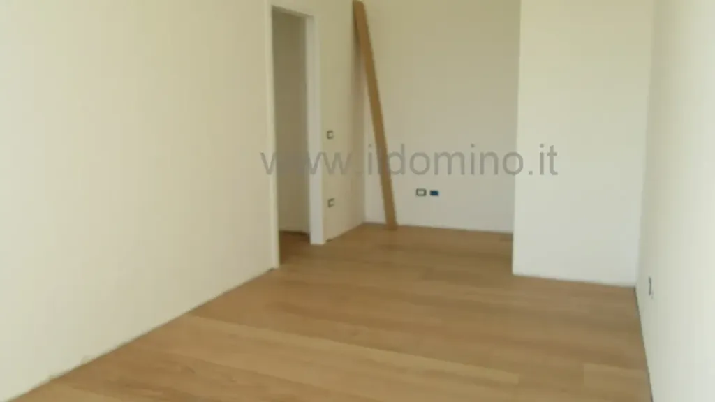 Pièces - Modern Apartment with Solar Panels in Padua