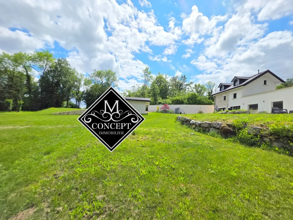 Jardin - Propriété 5 Chambres avec Jardin au Calme près de Valserhône