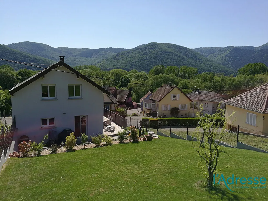 Aed - Modern House with Castle Views in Zimmerbach