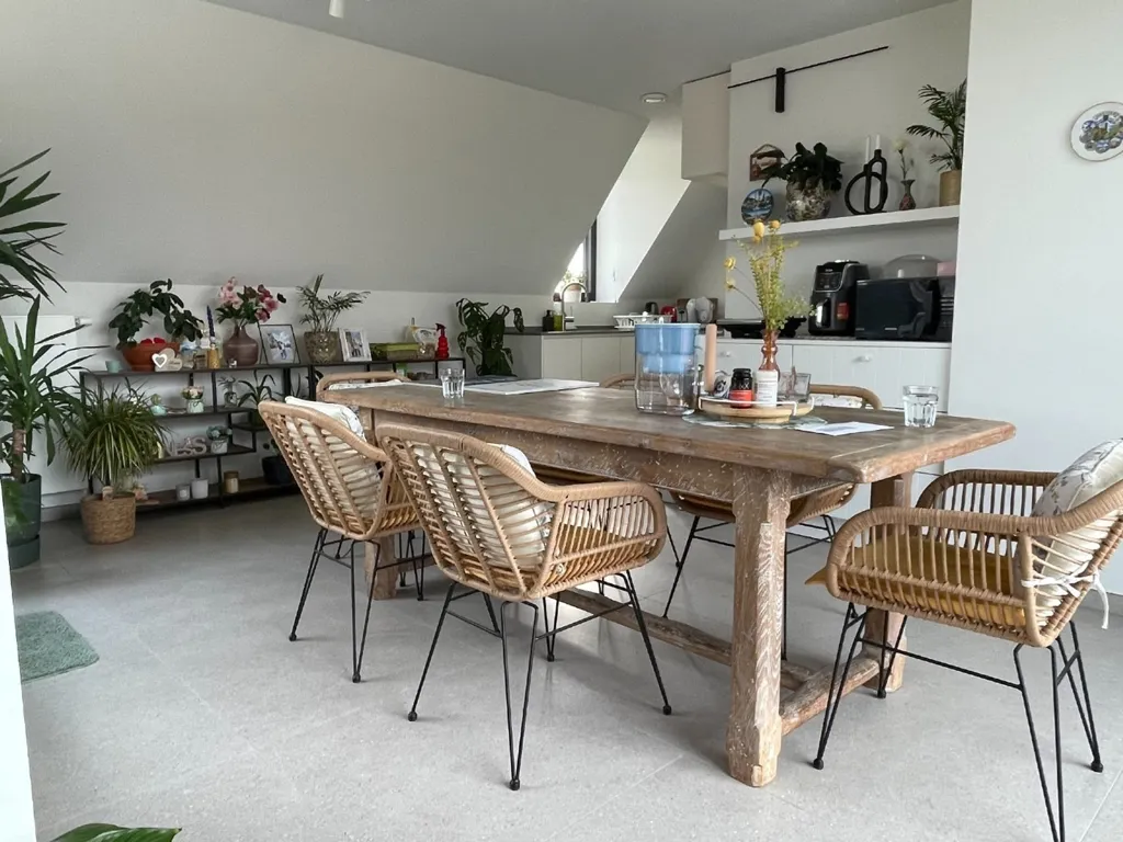 Dining Room - Apartment with Two Terraces in Kuurne