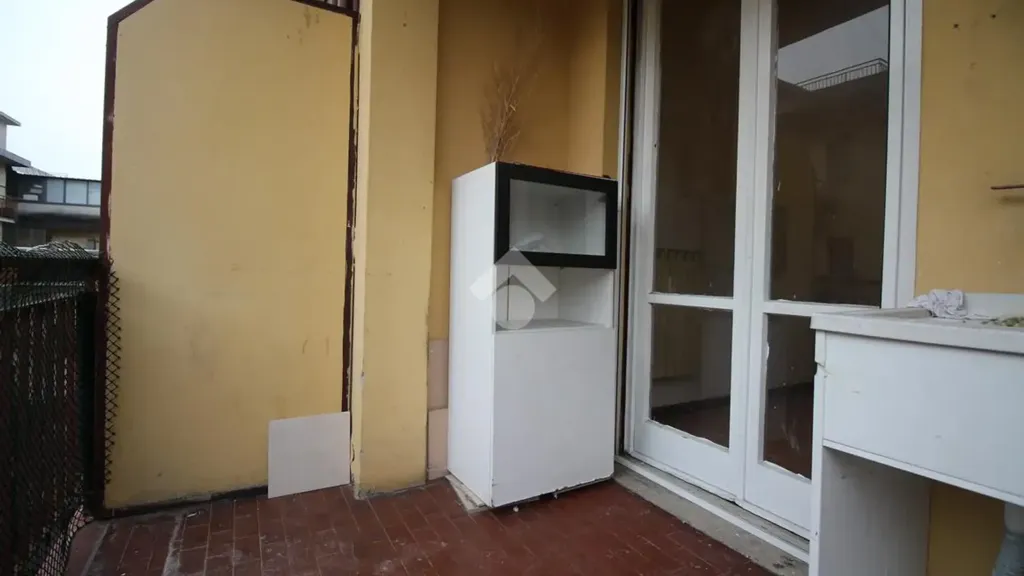 Rõdu - Bright Flat with Balcony in Prato