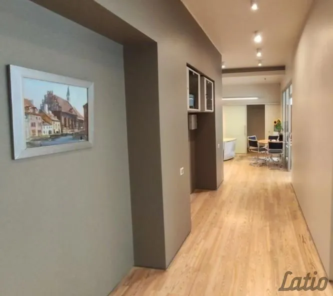 Entrée - Office Space with Historic Setting in Old Riga