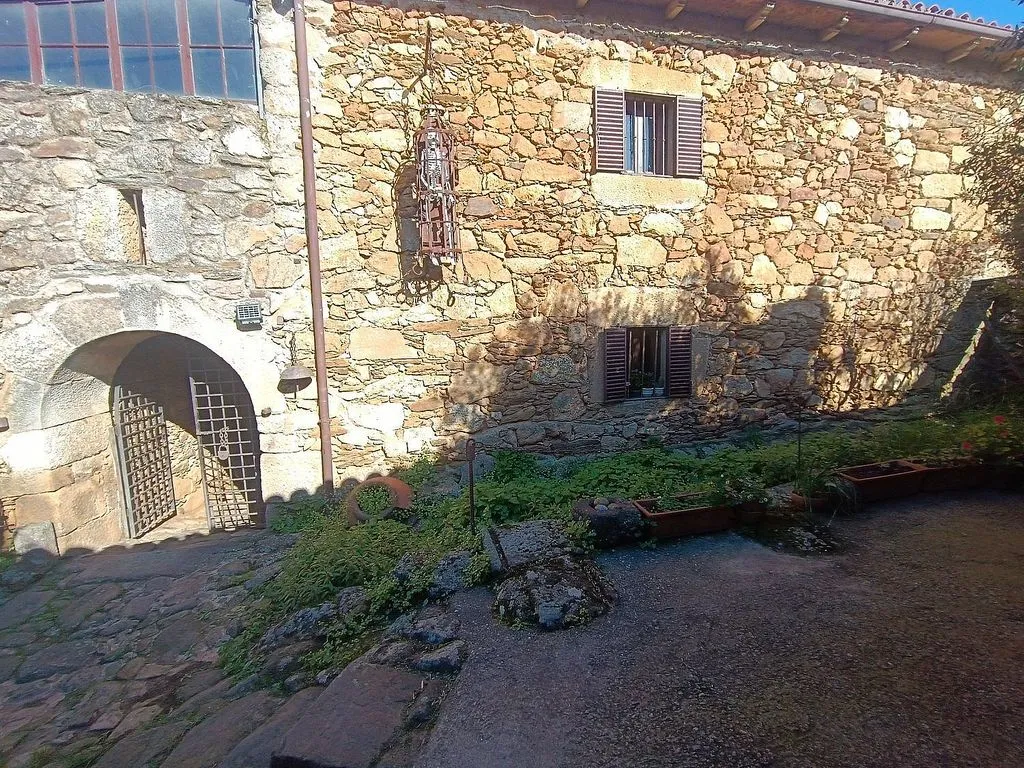 Jardín - Historic Chalet with Piscina in Sierra De Gata