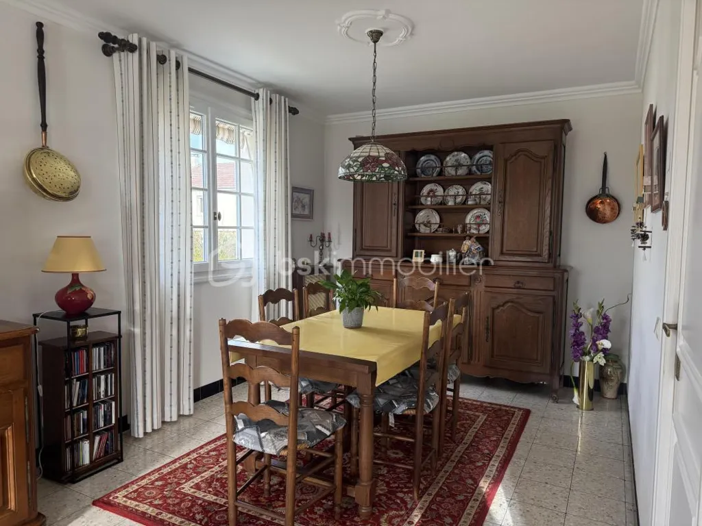 Sala da pranzo - House with Balcony near Lisieux