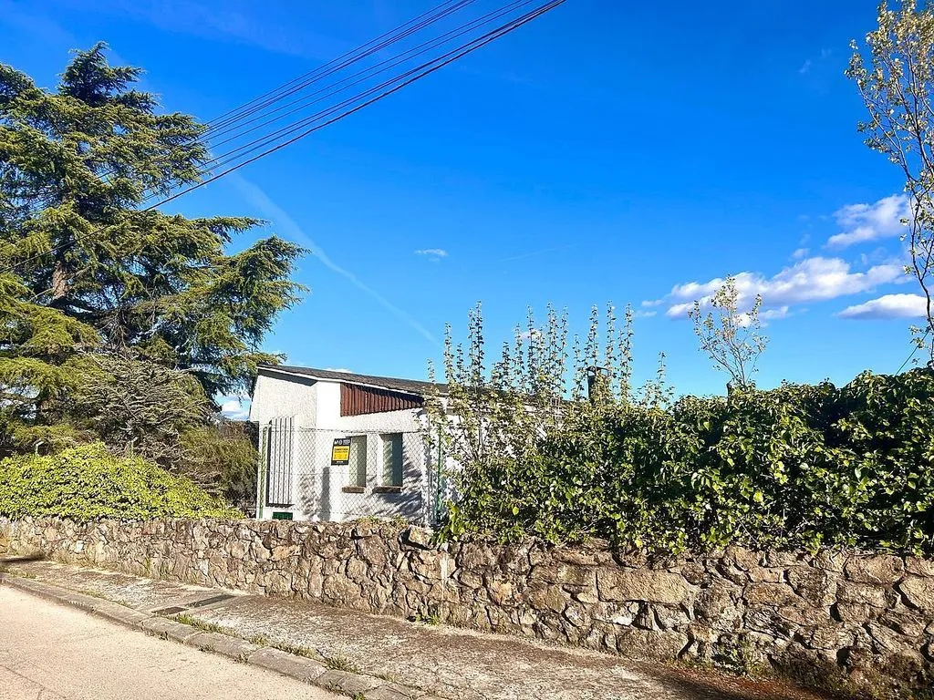 Välivaade - Chalet with Pool in Robledo de Chavela