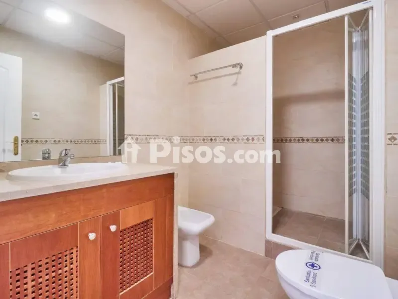 Bathrooms - Semi-Detached House with Golf View in Lauro Golf