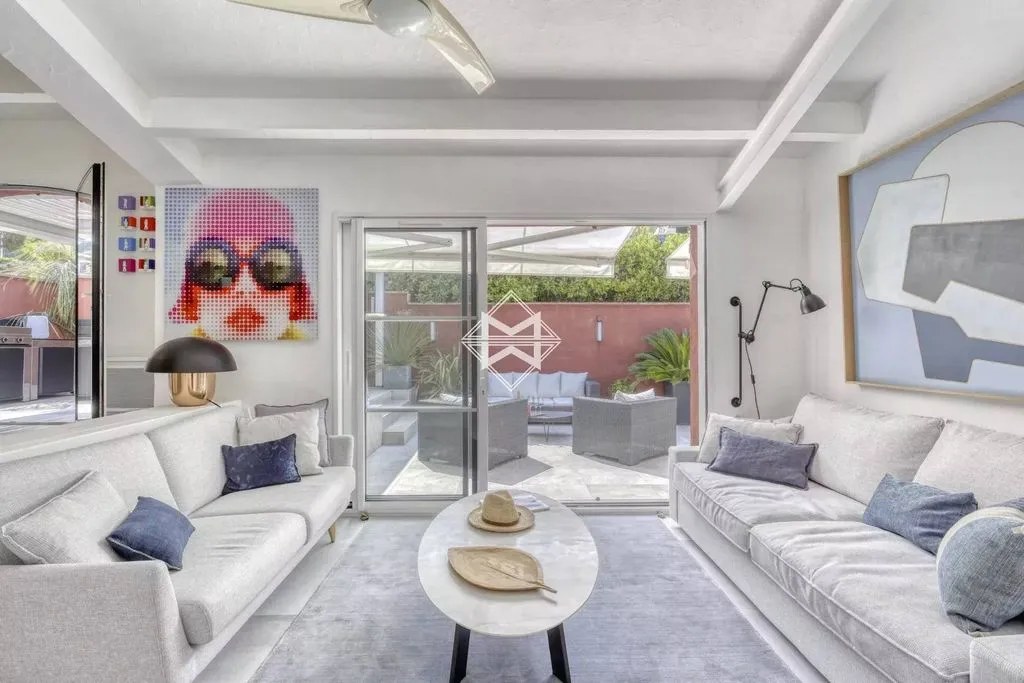 Elutuba - Luxury House with Terrace in Saint-Tropez