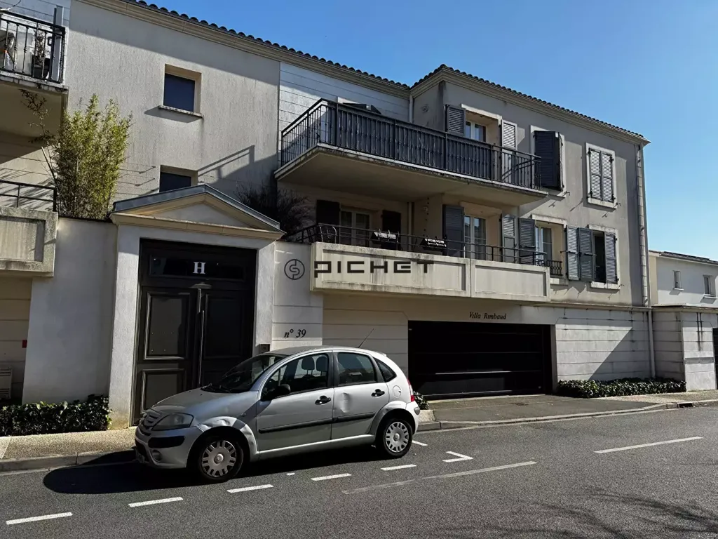 Välivaade - Modern Apartment with Balcony in Villenave d'Ornon