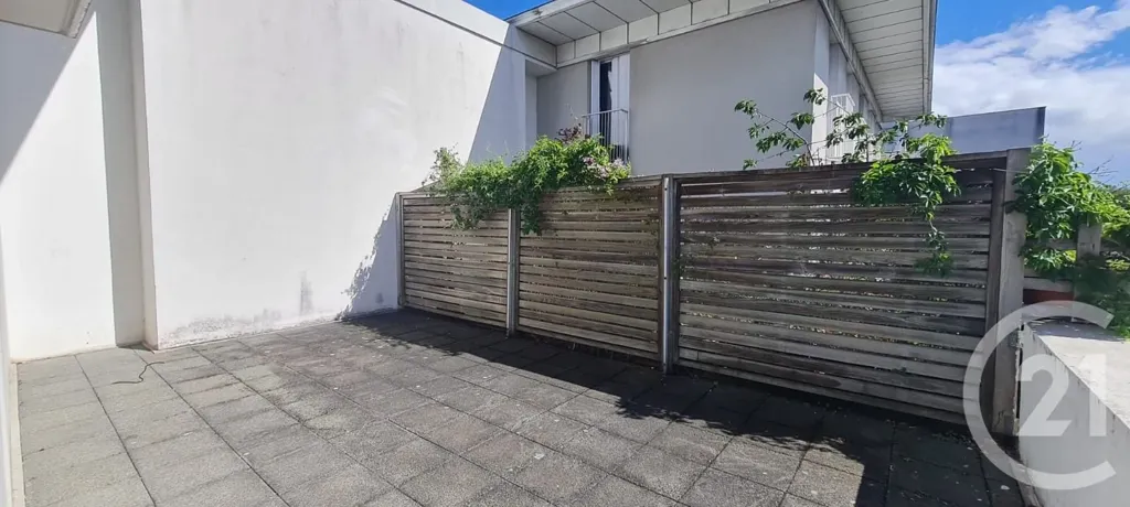 Terrass - Studio with South-Facing Terrace in Aubervilliers