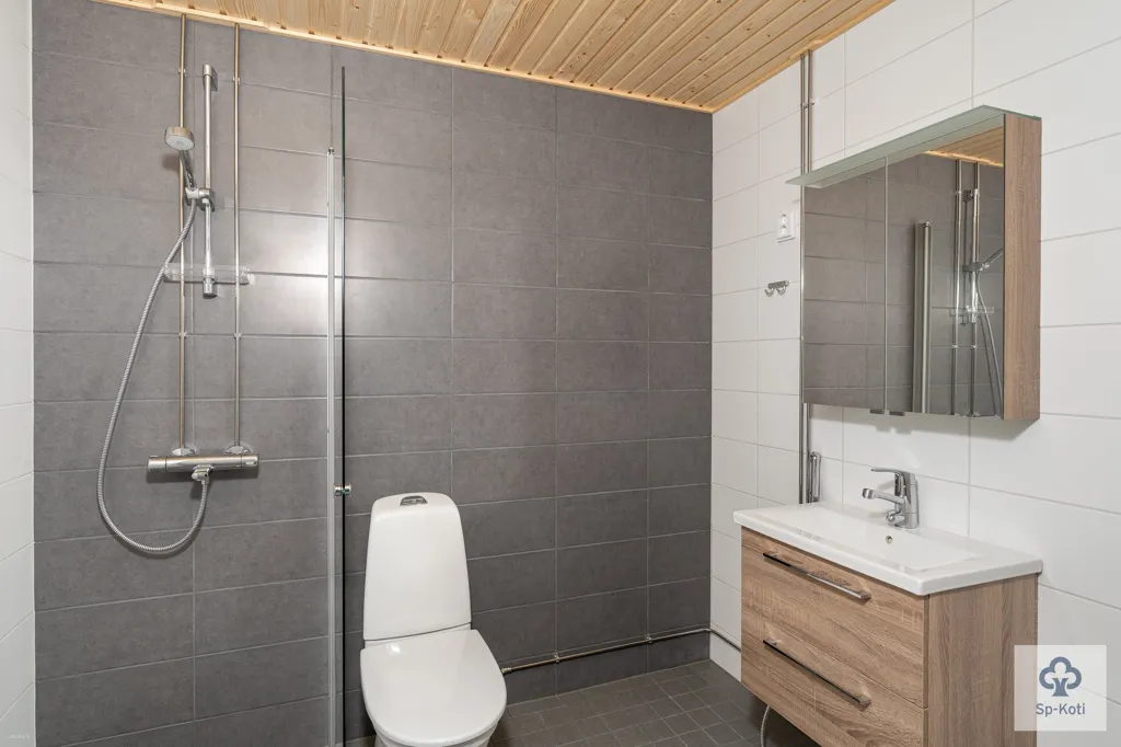Vannitoad - Modern Flat with Balcony in Kangasala Centre