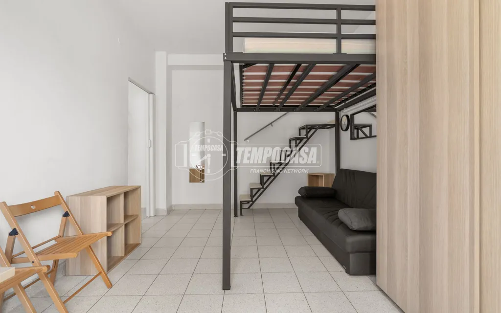 Magamistoad - Spacious Studio with Balcony in Milan