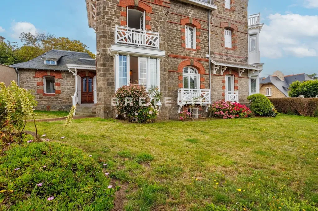 Välivaade - Apartment with Sea View in Dinard Malouine