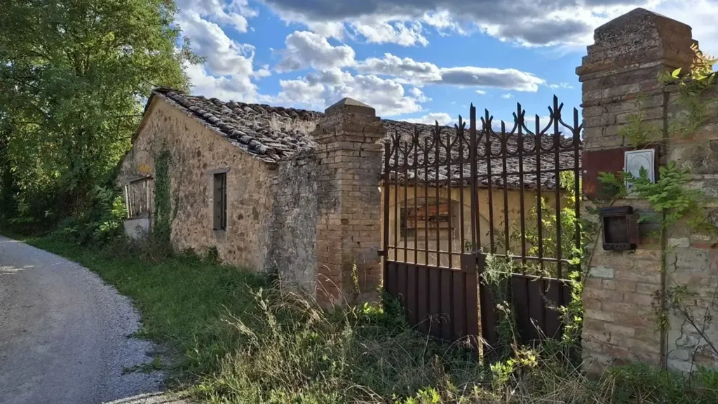 Exterior - Historic Rustico with Panoramic Views in Umbertide