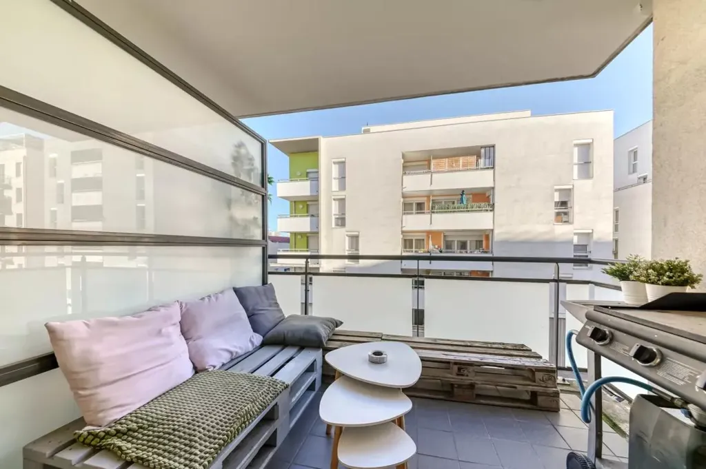 Balcon - Appartement 3 Pièces avec Balcon à Lyon 7ème