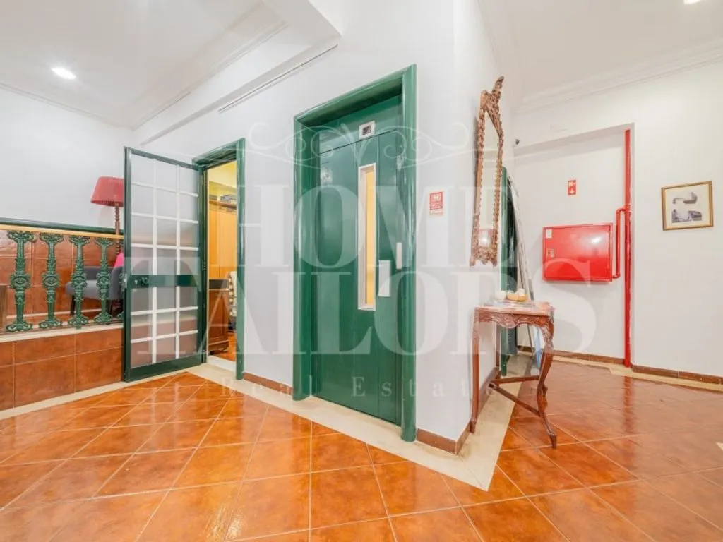 Entrée - Luxury Apartment Complex in Lisbon