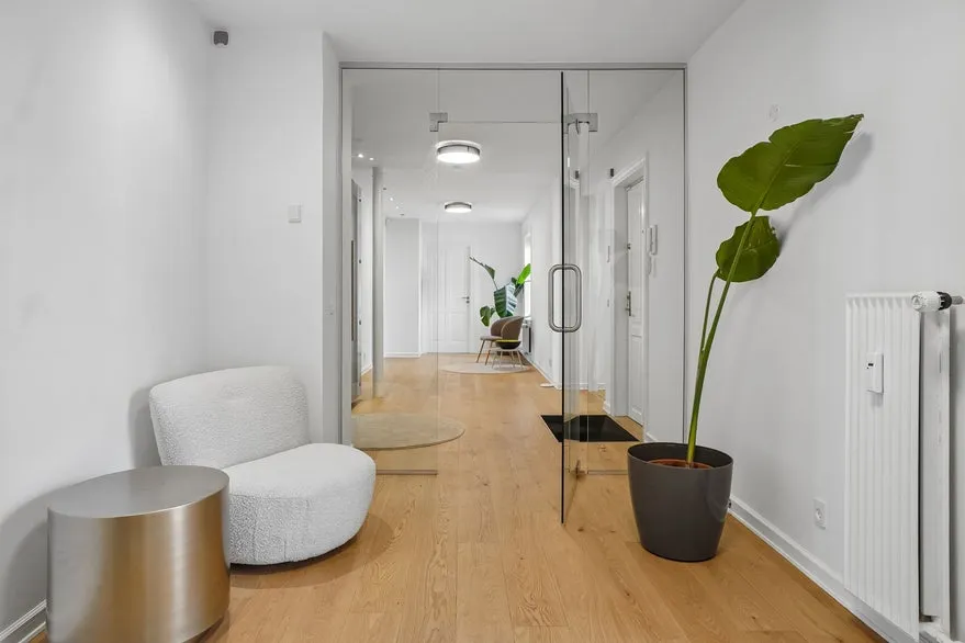 Esik - Modern Office Space with Terrace in Aarhus