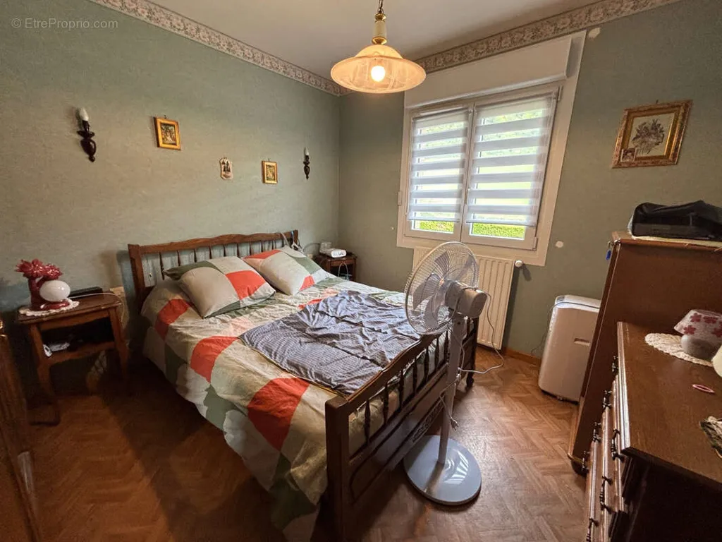 Chambres - Pavillon avec Jardin et Balcon dans un Quartier Calme