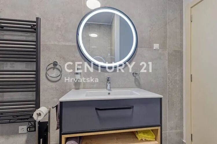 Vannitoad - Apartment with Pool in Vabriga