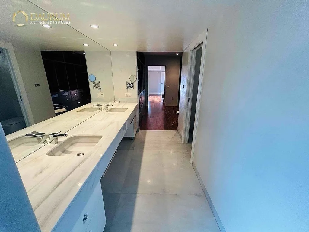 Vannitoad - 6-Bedroom Chalet with Pool in Puerto de la Torre