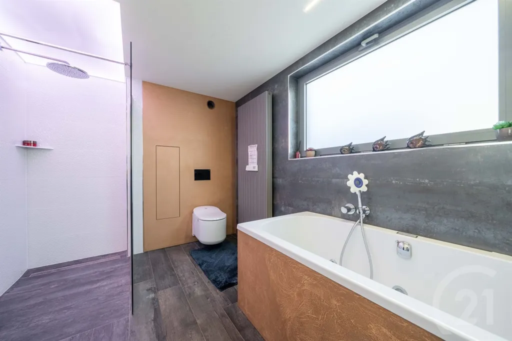 Salles de bain - Maison avec vue sur champs à Betekom