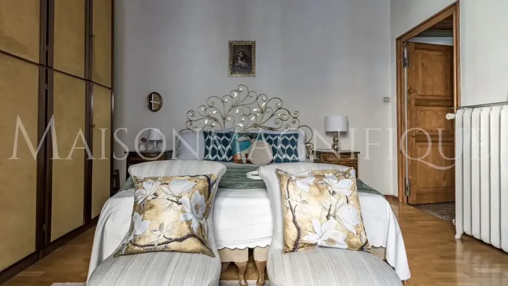 Bedrooms - Historic Apartment with Views in Bologna Centre