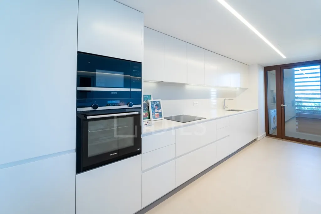Cuisine - T3 Apartment with River View in Vila Nova de Gaia