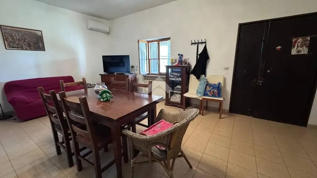 Salle à manger - Villa with Garden in Trevignano Romano