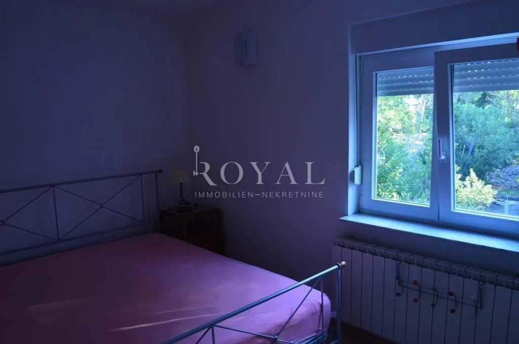 Bedrooms - Family House with Seafront Access in Punat