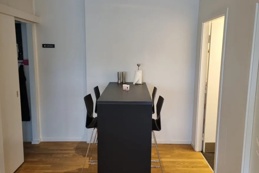 Söögituba - Office Space near Scandic Hotel in Central Location