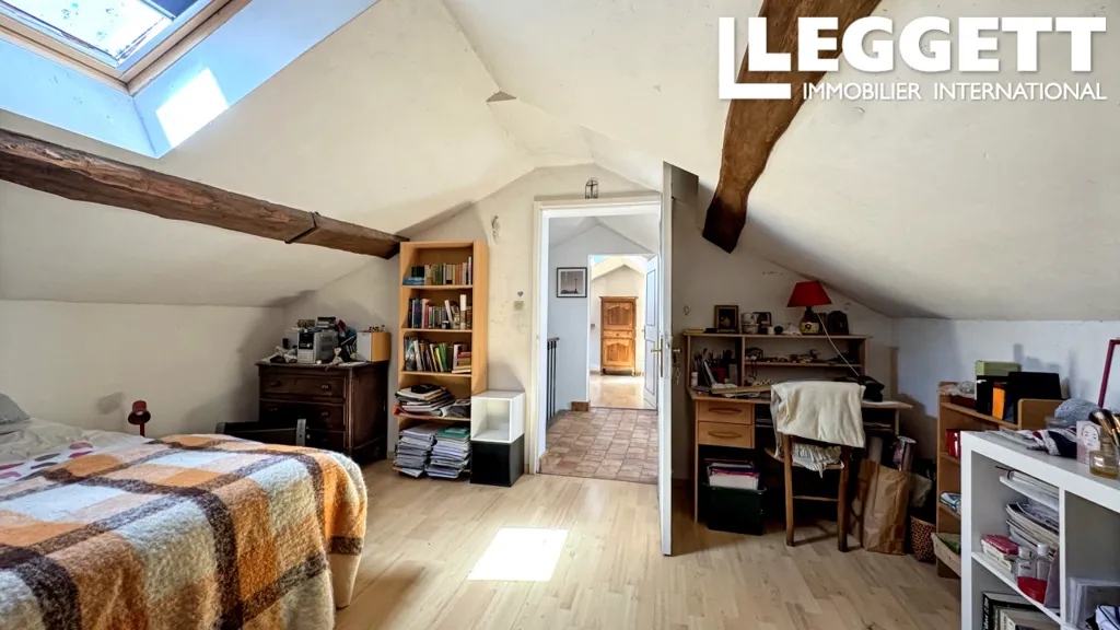 Magamistoad - Restored Riverside Home in Loire Valley