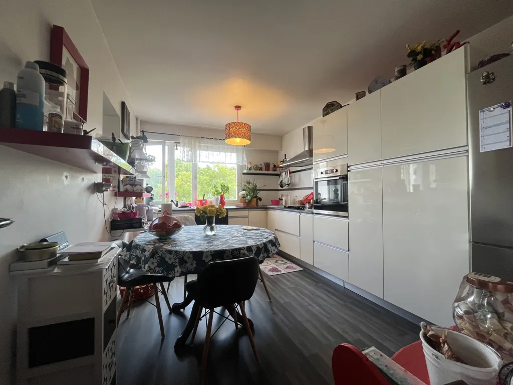 Köök - Bright T5 Apartment with Balcony in Metz
