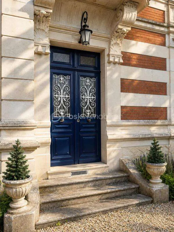 Extérieur - Maison de Maître avec Piscine et Parc à Écueillé