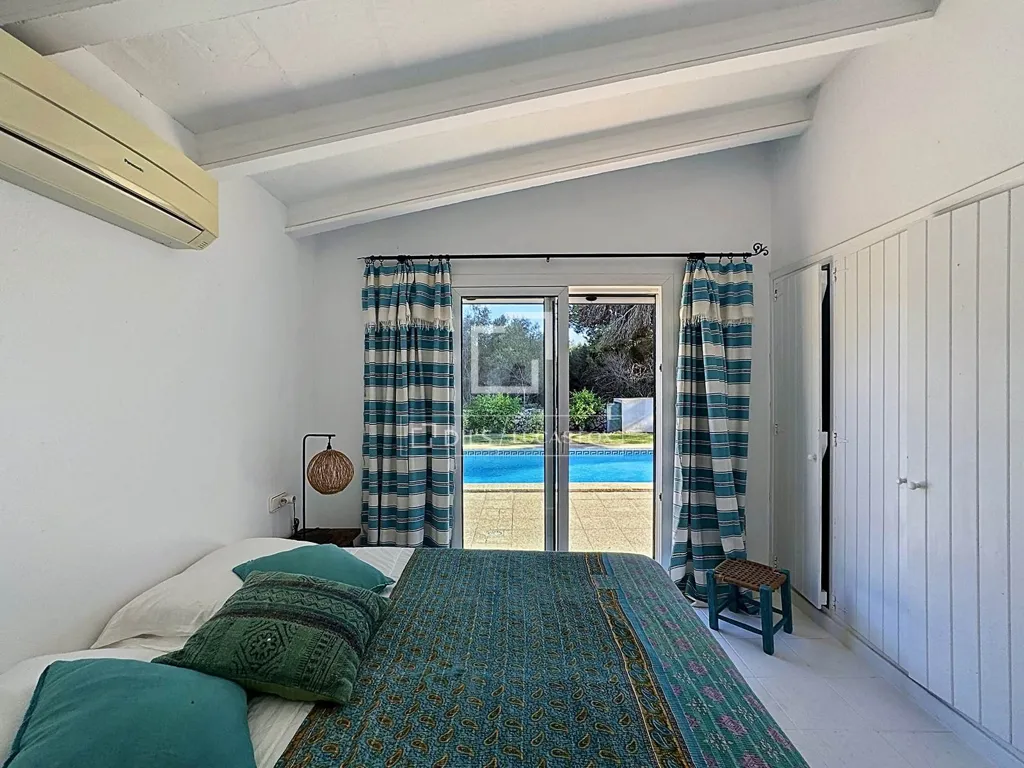 Chambres - 7-Bedroom Villa with Pool in Es Castell