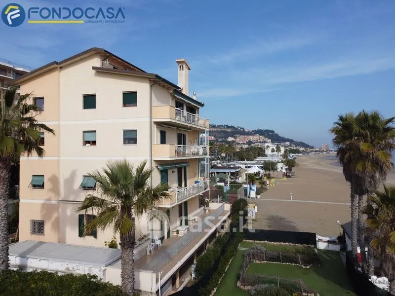 Välivaade - Beachfront Apartment with Terrace in Grottammare