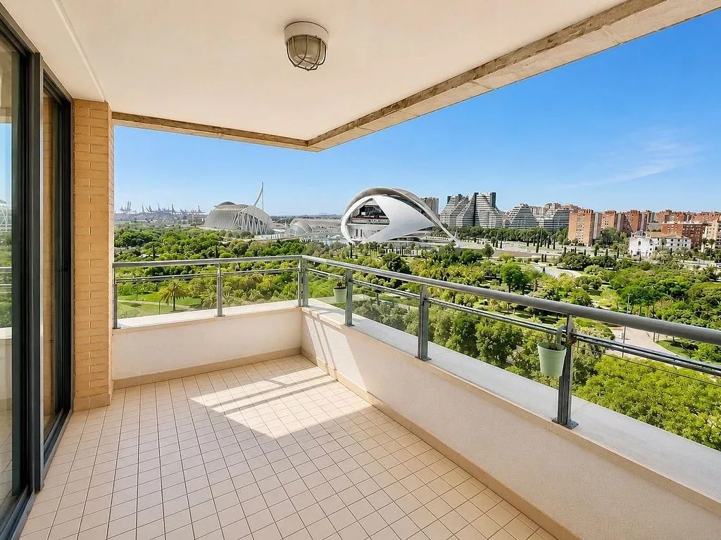Rõdu - Apartment with Pool and Terrace in Valencia