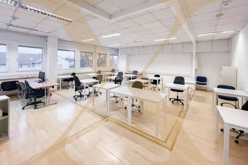 Bureau - Office Space with Storage in Traun