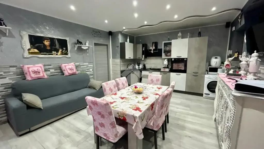 Söögituba - Modernised Apartment with Balcony in Palermo