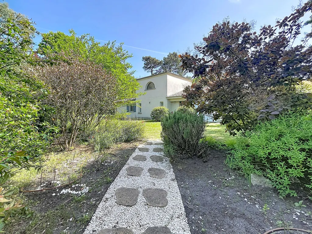 Aed - House with Pool in Gradignan
