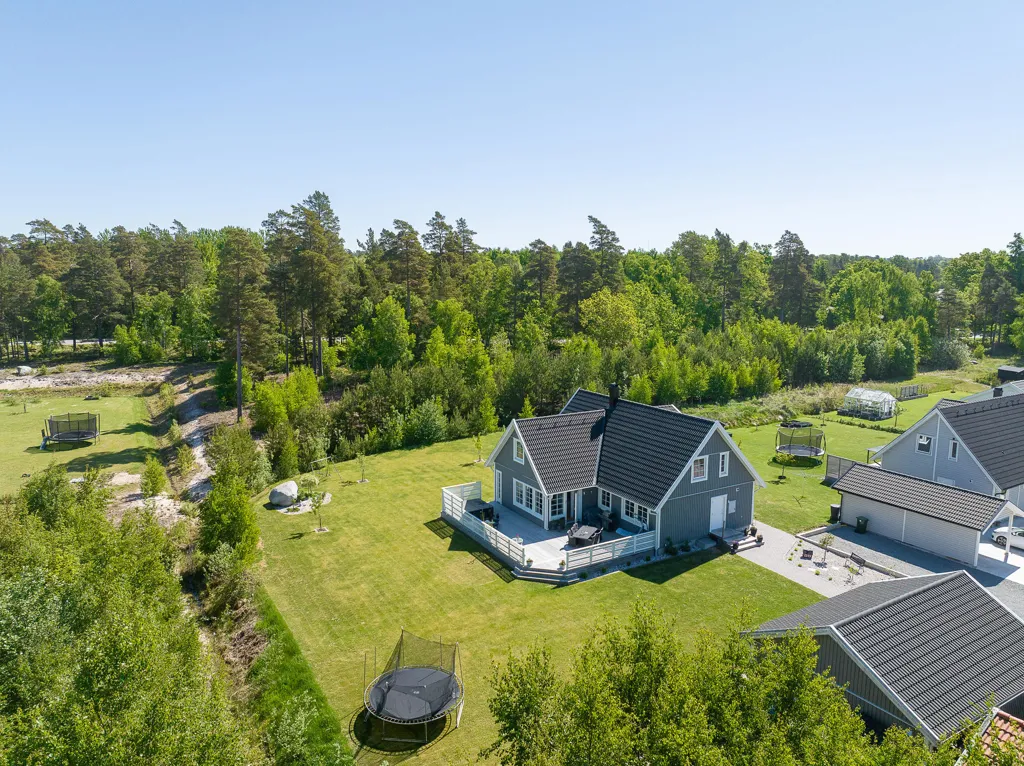 Õhuvaade - 5-Bedroom Villa with Double Garage in Saxnäs