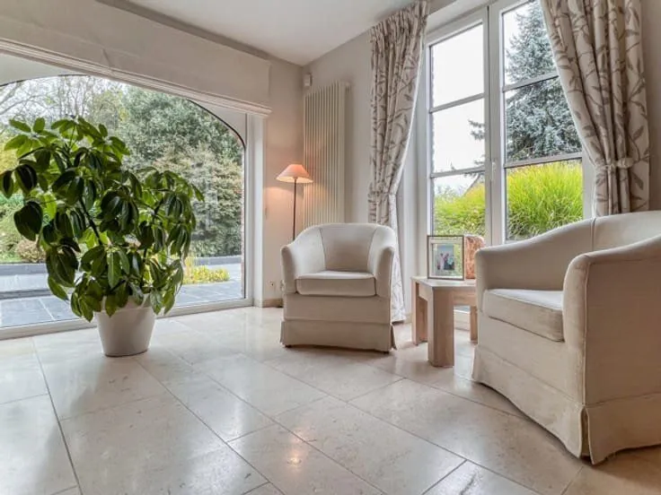 4-bedroom house in BE