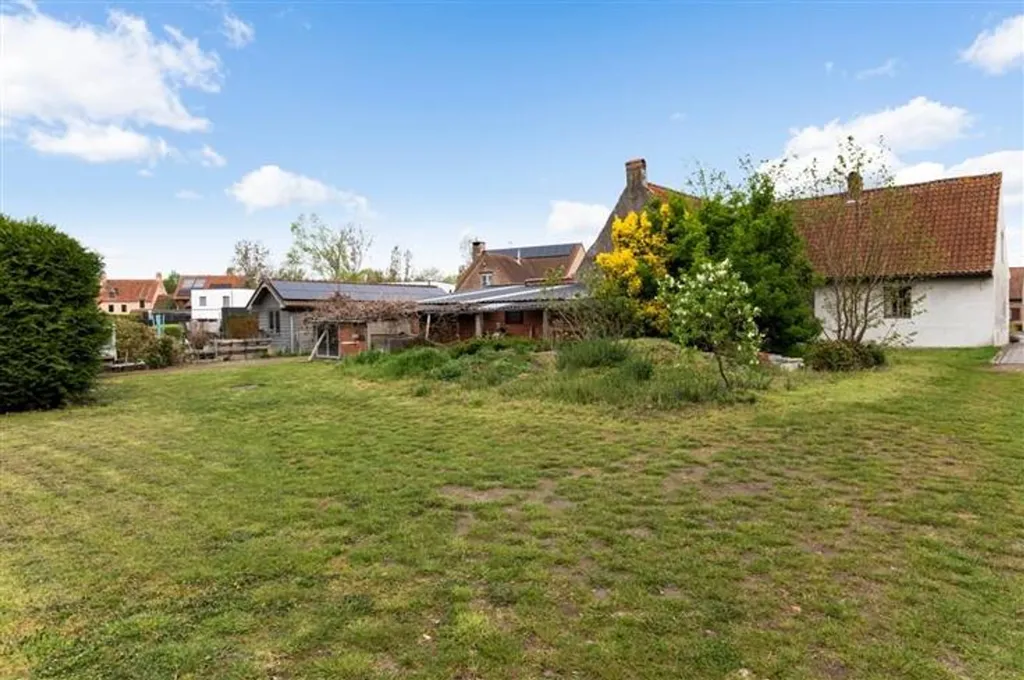 Aed - Multi-Purpose Building with Large Garden in Sinaai