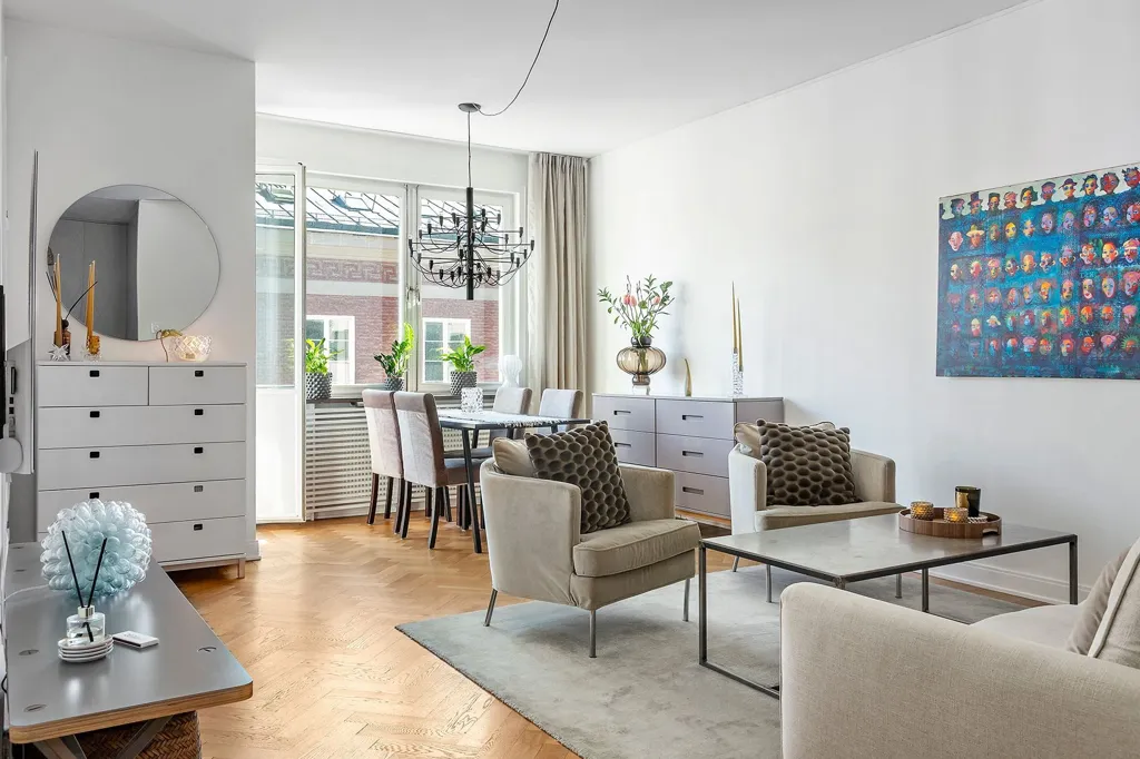 Elutuba - 1930s Flat with Balcony in Odenplan