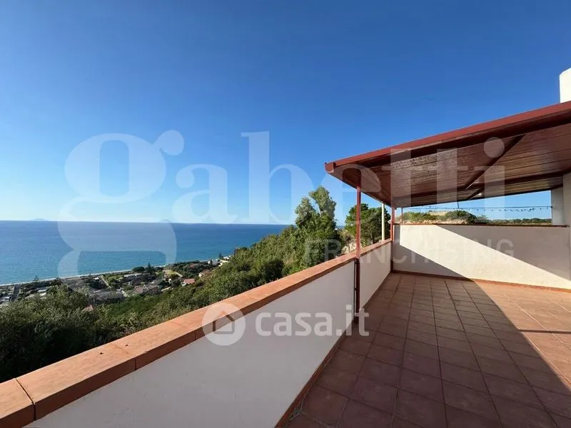 Terrasse - Panoramic Bilocale with Sea View in Marmora, Messina