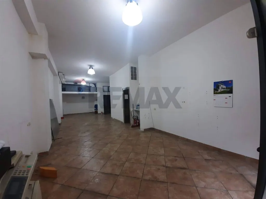 Garage - Warehouse with Commercial Potential in Bagheria