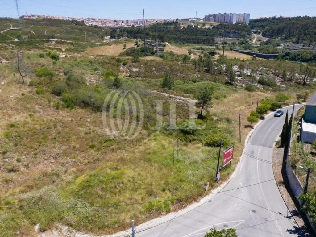 Garden - Development Plot in Belas, Sintra