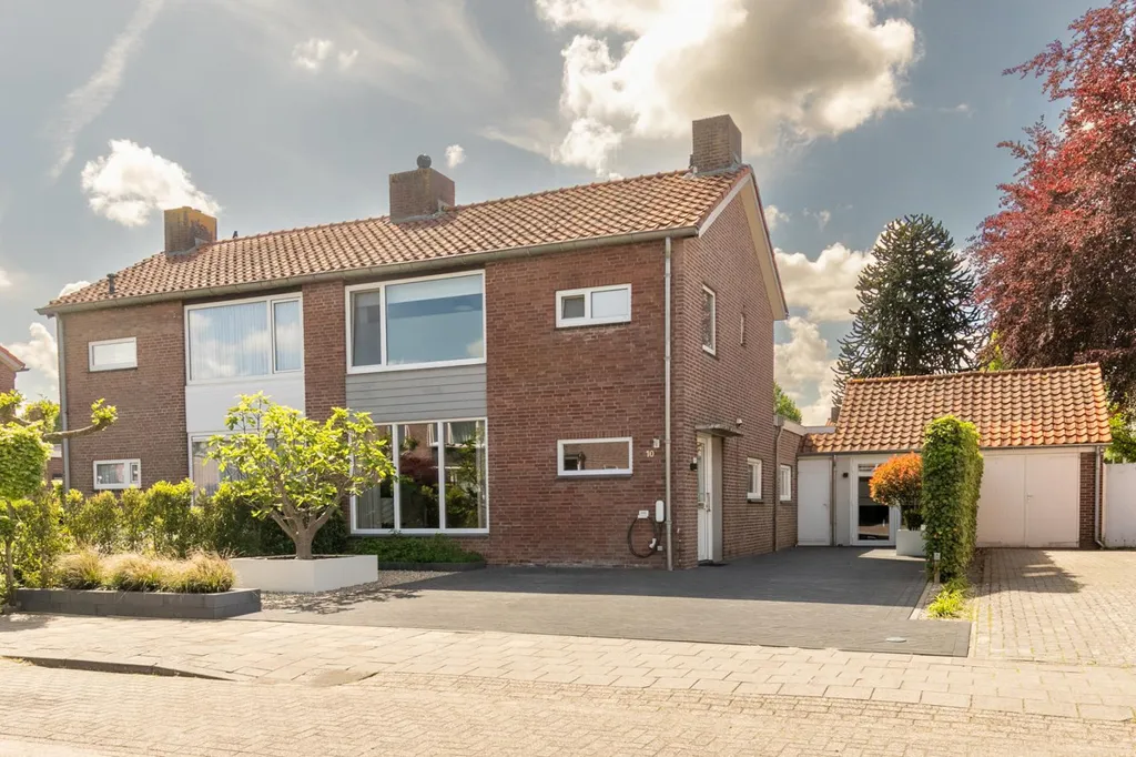 Välivaade - Luxury Two-Storey House with Overkapping in Moergestel