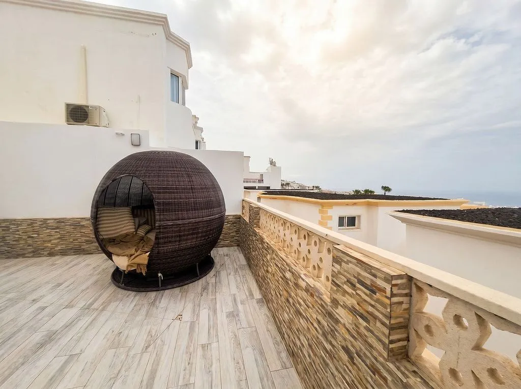 Terrace - Villa with Ocean View in Torviscas Alto
