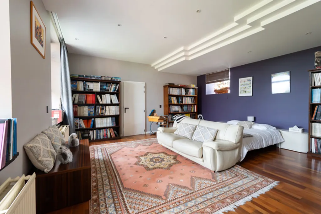 Elutuba - Elegant Villa with Pool in Nivelles