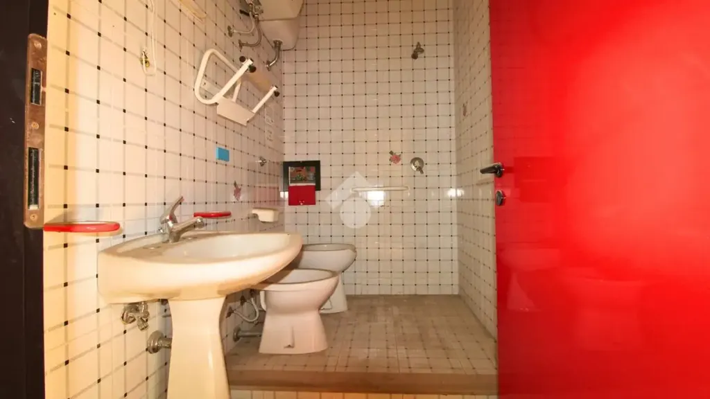 Bagni - Adjacent Apartments for Renovation in Lucera
